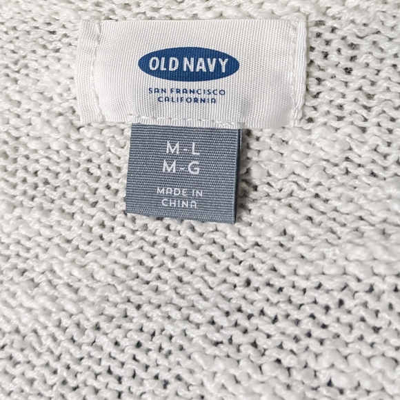 Knit shawl - Picture 6 of 6